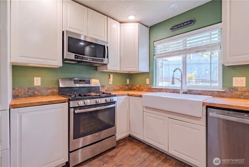 Property photo for 414 N 3rd Place, Kalama photo 7