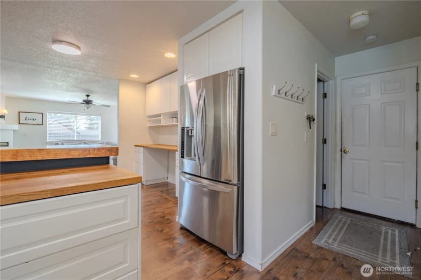 Property photo for 414 N 3rd Place, Kalama photo 10