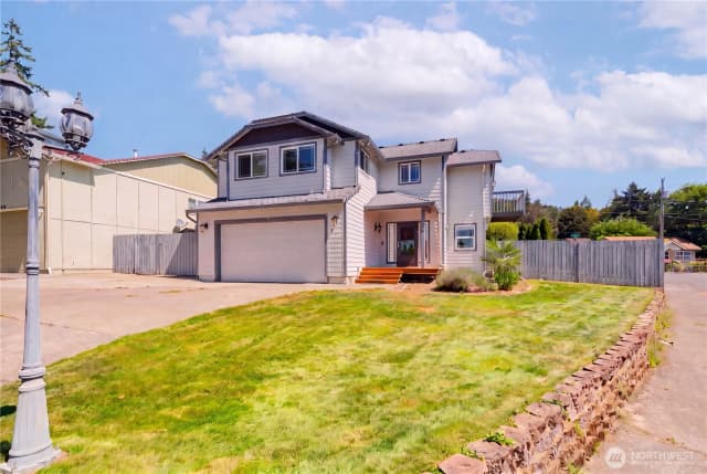 Property photo for 414 N 3rd Place, Kalama