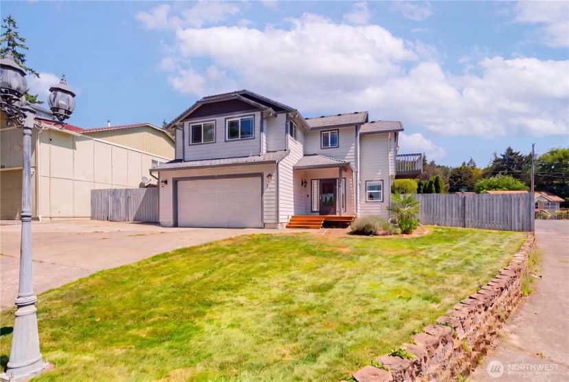 Property photo for 414 N 3rd Place, Kalama