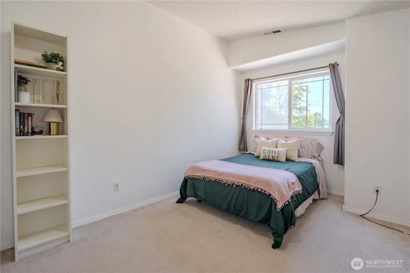 Property photo for 414 N 3rd Place, Kalama photo 18