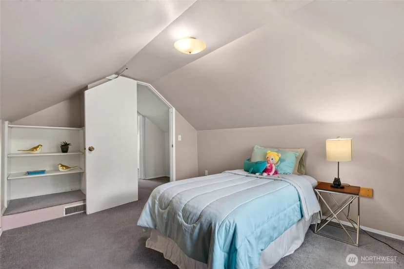 Property photo for 906 Sw 130th Street, Burien photo 18