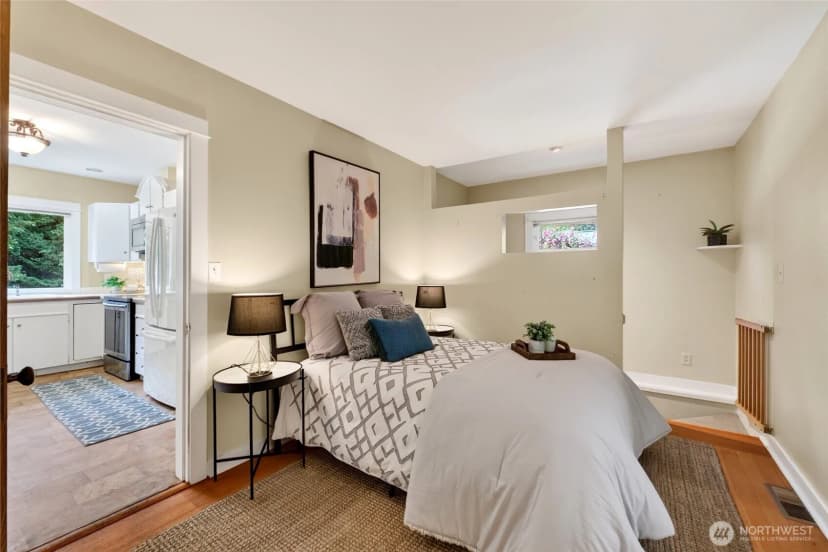 Property photo for 906 Sw 130th Street, Burien photo 14