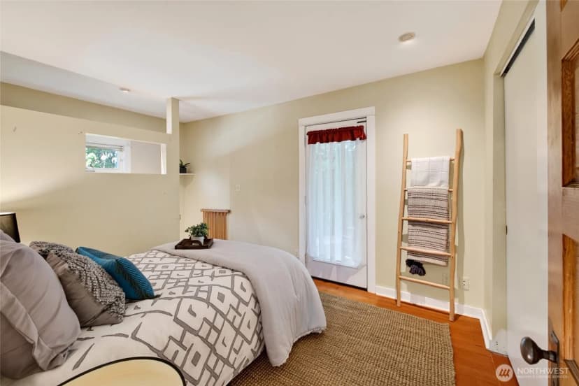 Property photo for 906 Sw 130th Street, Burien photo 13