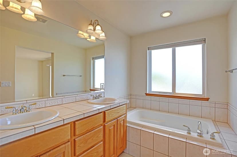 Property photo for 8702 Myrtle Street, Stanwood photo 16