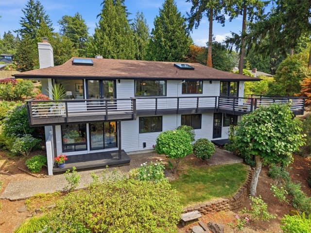 Property photo for 4802 111th Avenue Ne, Kirkland