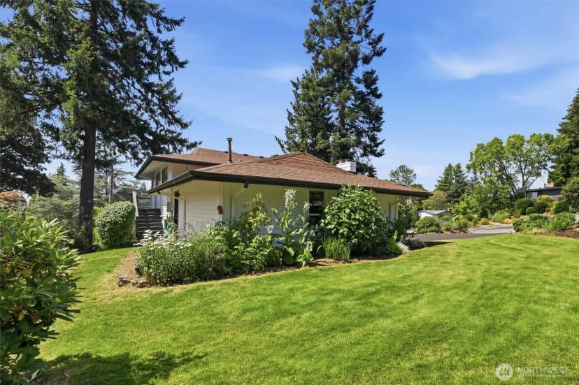 Property photo for 4802 111th Avenue Ne, Kirkland photo 29