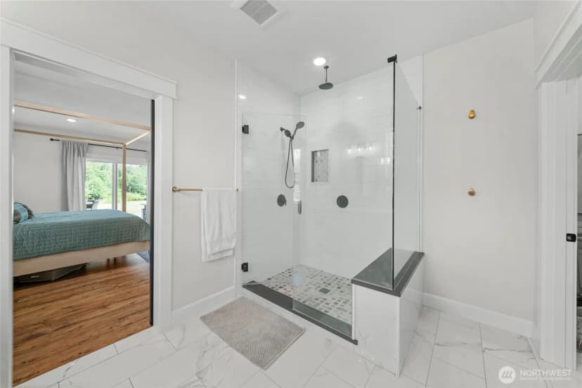 Property photo for 11010 Salmon Creek Lane Sw, Olympia photo 18