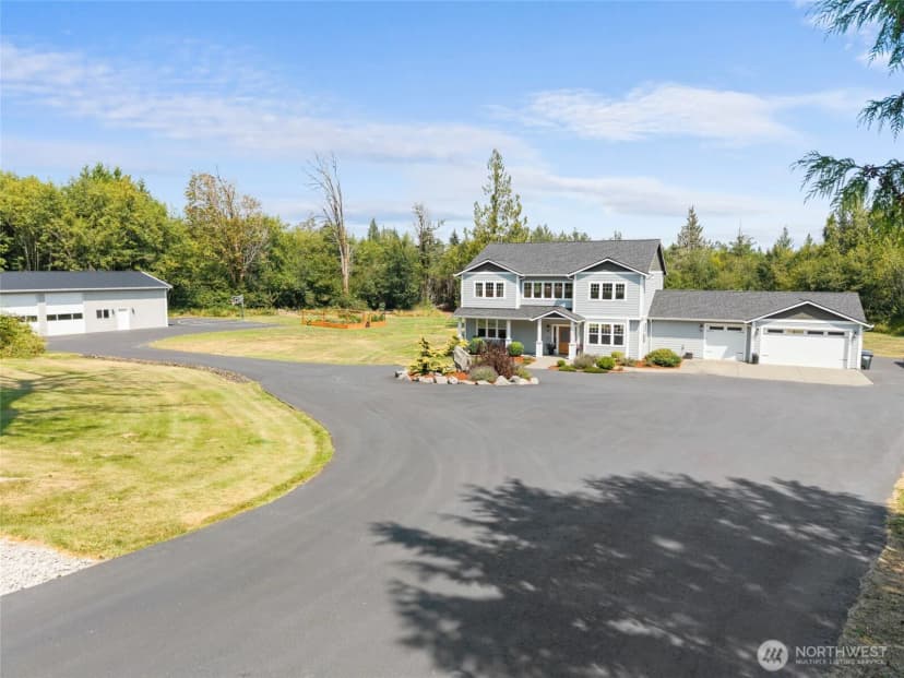 Property photo for 11010 Salmon Creek Lane Sw, Olympia