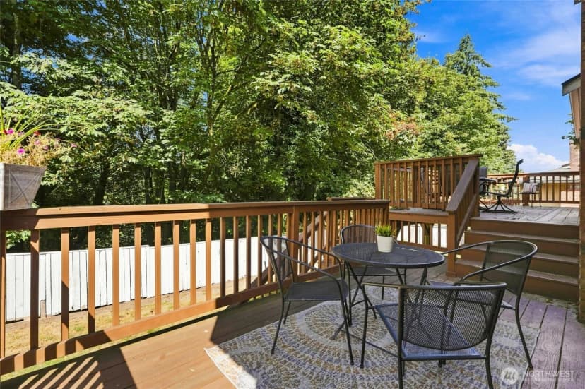 Property photo for 10704 44th Avenue Se, Everett photo 31