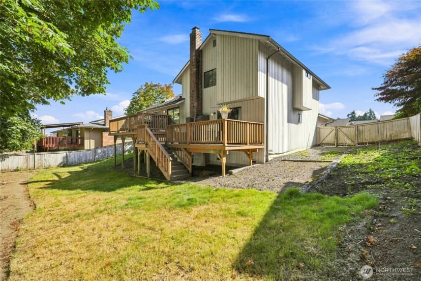 Property photo for 10704 44th Avenue Se, Everett photo 33