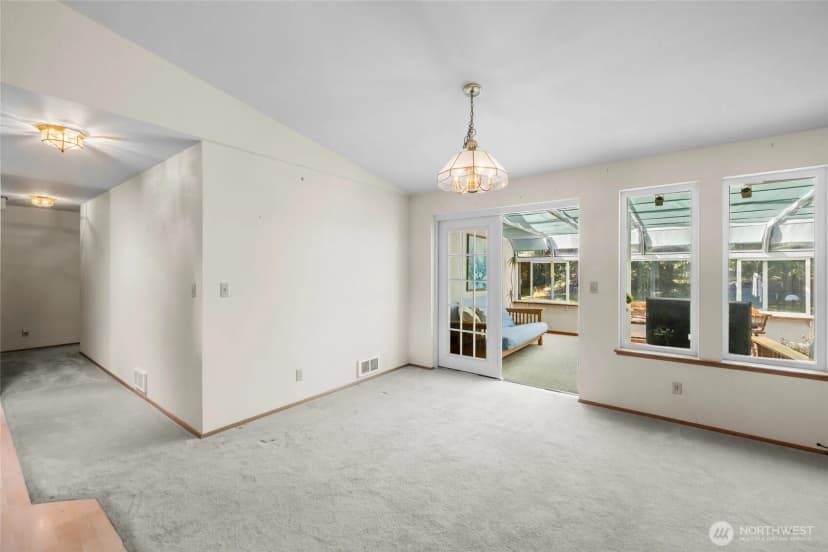 Property photo for 319 Shelter Bay Drive, La Conner photo 15