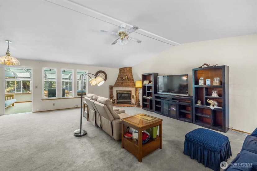 Property photo for 319 Shelter Bay Drive, La Conner photo 11