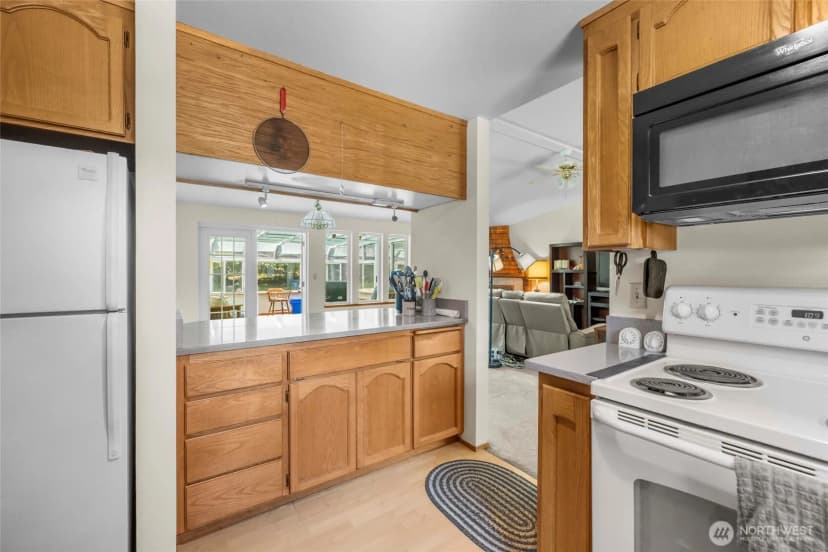 Property photo for 319 Shelter Bay Drive, La Conner photo 6