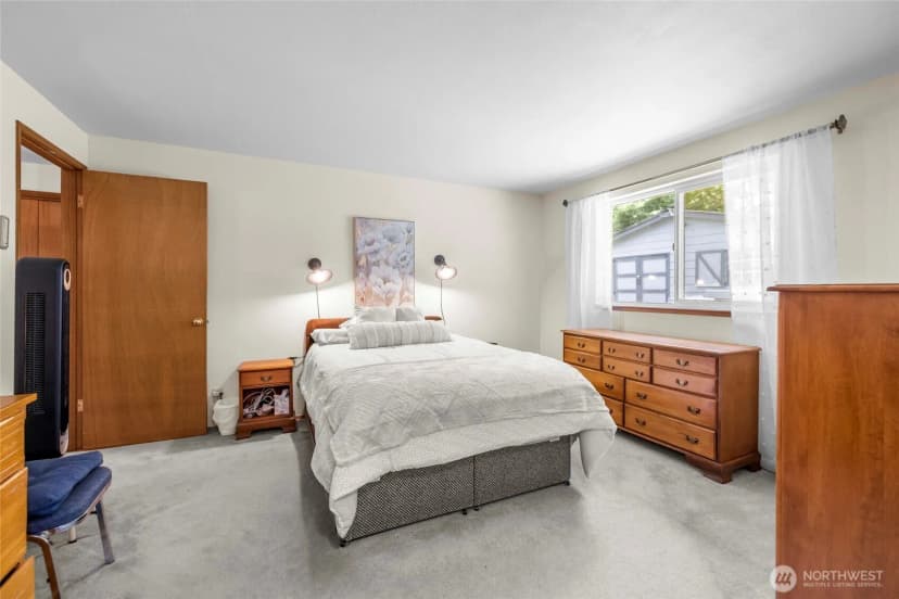 Property photo for 319 Shelter Bay Drive, La Conner photo 18