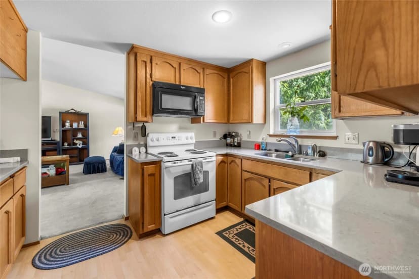 Property photo for 319 Shelter Bay Drive, La Conner photo 5