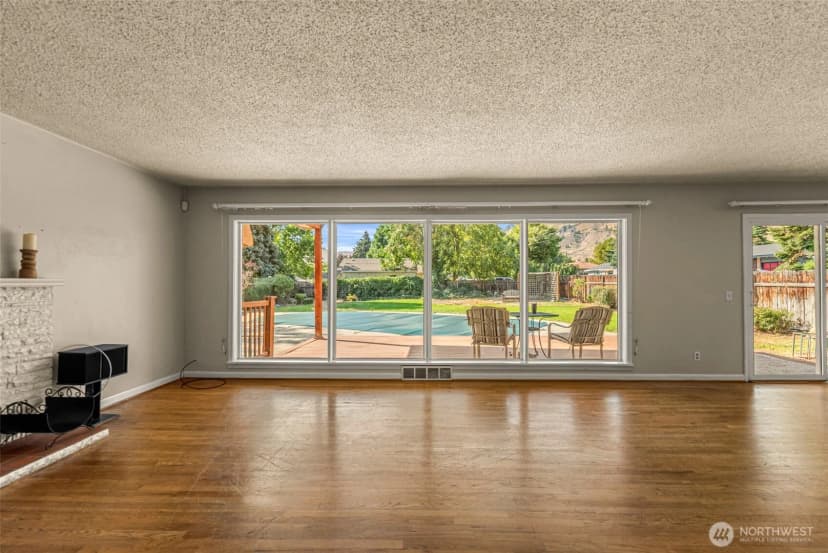Property photo for 1225 Castlerock Avenue, Wenatchee photo 20