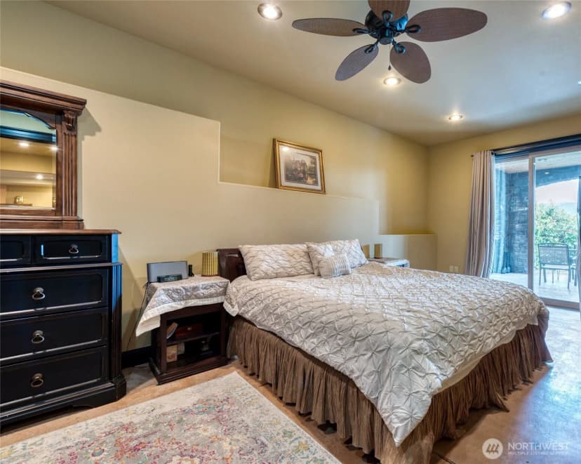 Property photo for 15718 Scenic Shores Drive Se, Yelm photo 35