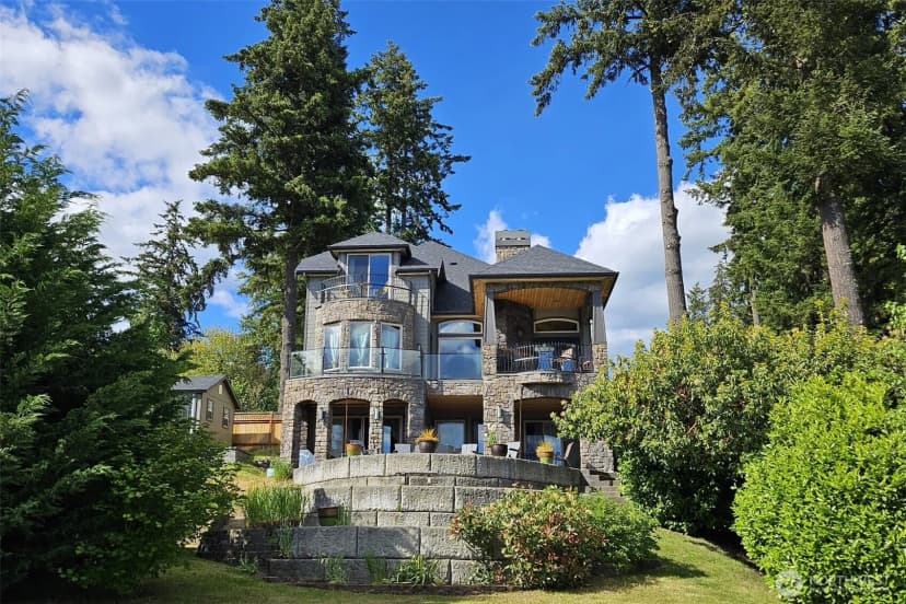 Property photo for 15718 Scenic Shores Drive Se, Yelm