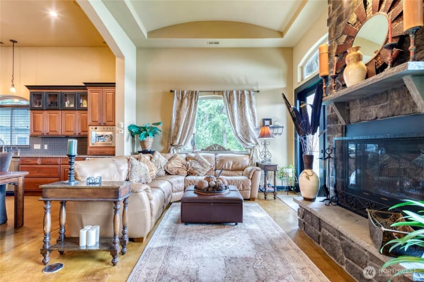 Property photo for 15718 Scenic Shores Drive Se, Yelm photo 17