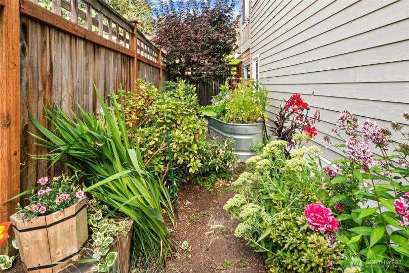 Property photo for 7803 218 Street Sw #d, Edmonds photo 33