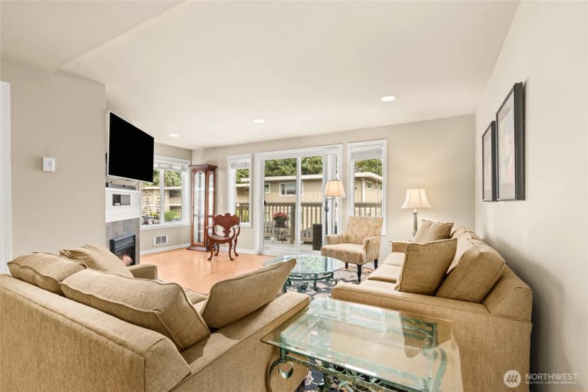 Property photo for 7803 218 Street Sw #d, Edmonds photo 12