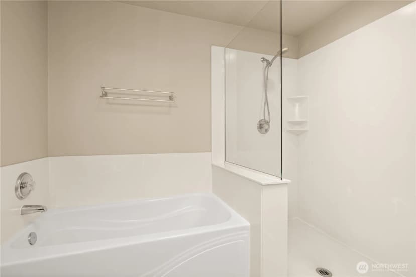 Property photo for 7803 218 Street Sw #d, Edmonds photo 25