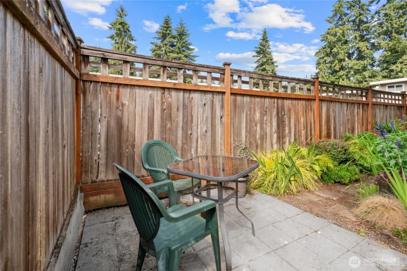 Property photo for 7803 218 Street Sw #d, Edmonds photo 32