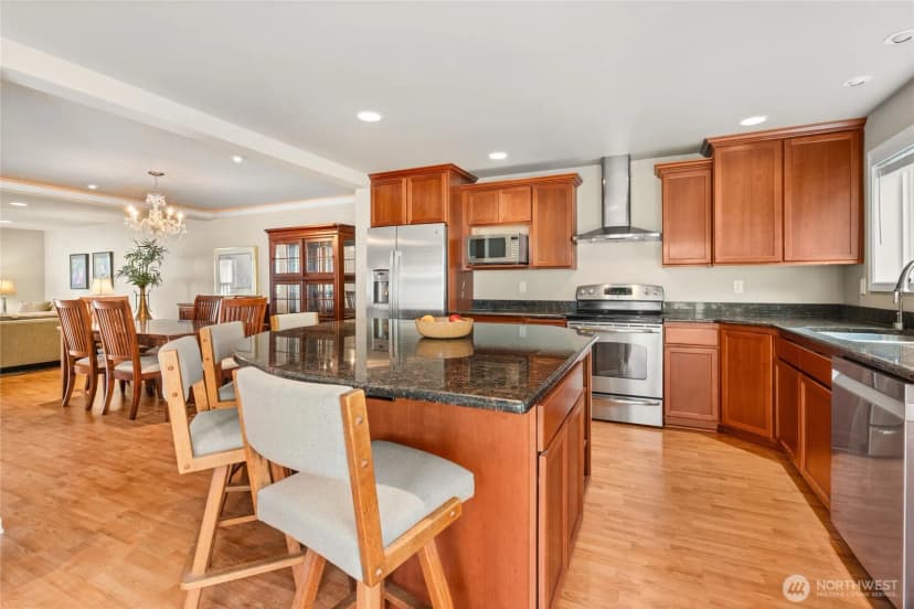 Property photo for 7803 218 Street Sw #d, Edmonds photo 6