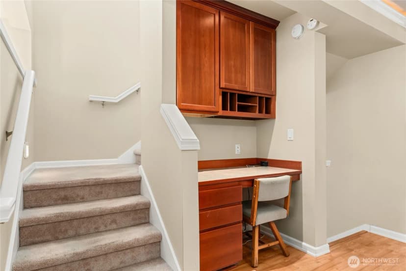 Property photo for 7803 218 Street Sw #d, Edmonds photo 11