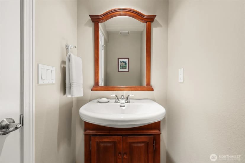 Property photo for 7803 218 Street Sw #d, Edmonds photo 18