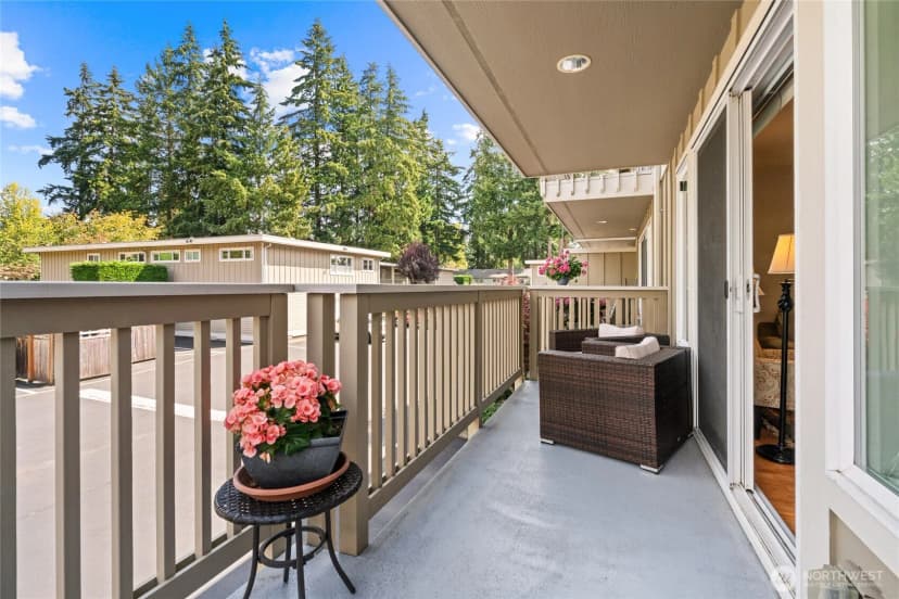 Property photo for 7803 218 Street Sw #d, Edmonds photo 15