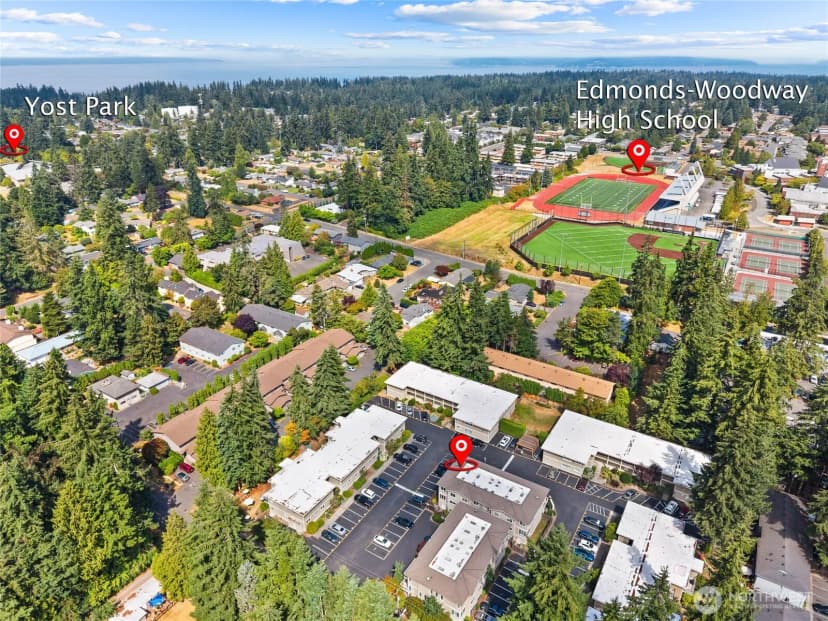Property photo for 7803 218 Street Sw #d, Edmonds photo 35