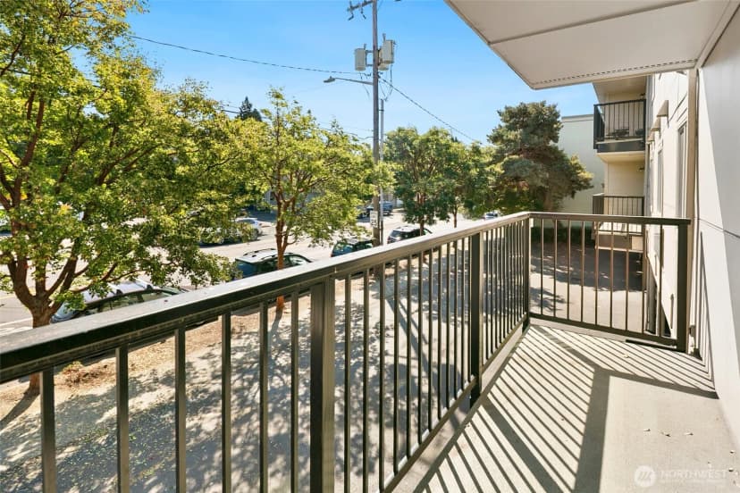 Property photo for 9255 Greenwood Avenue N #27, Seattle photo 15
