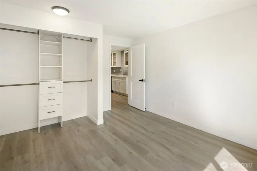 Property photo for 9255 Greenwood Avenue N #27, Seattle photo 6