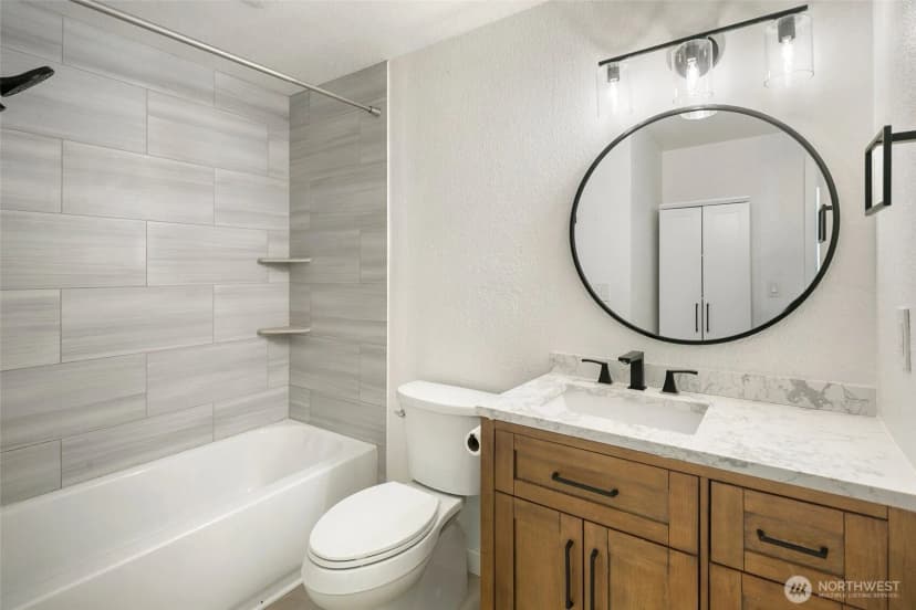Property photo for 9255 Greenwood Avenue N #27, Seattle photo 8