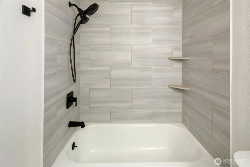 Property photo for 9255 Greenwood Avenue N #27, Seattle photo 9