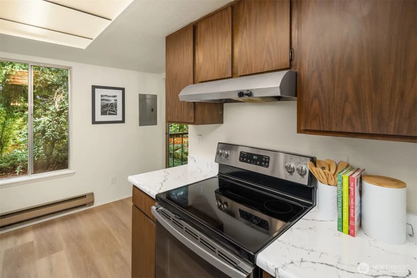 Property photo for 4727 W Lake Sammamish Parkway Se #b206, Issaquah photo 12