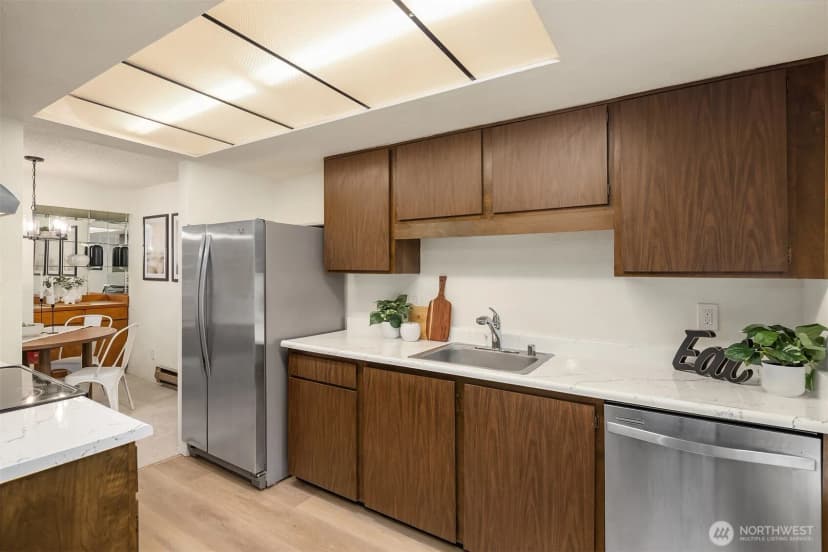 Property photo for 4727 W Lake Sammamish Parkway Se #b206, Issaquah photo 15