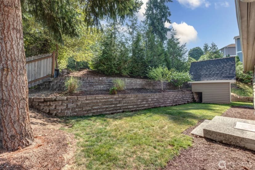 Property photo for 8183 Ne 165th Street, Kenmore photo 19