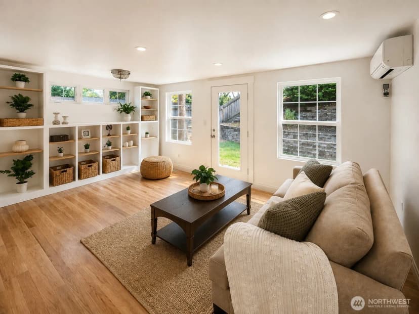 Property photo for 8183 Ne 165th Street, Kenmore photo 3