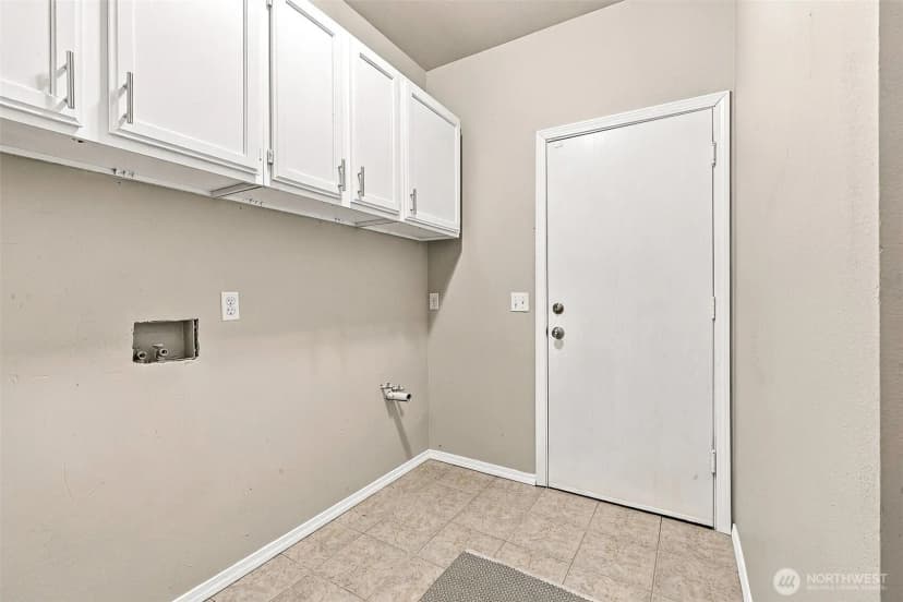 Property photo for 19500 6th Avenue S, Des Moines photo 28