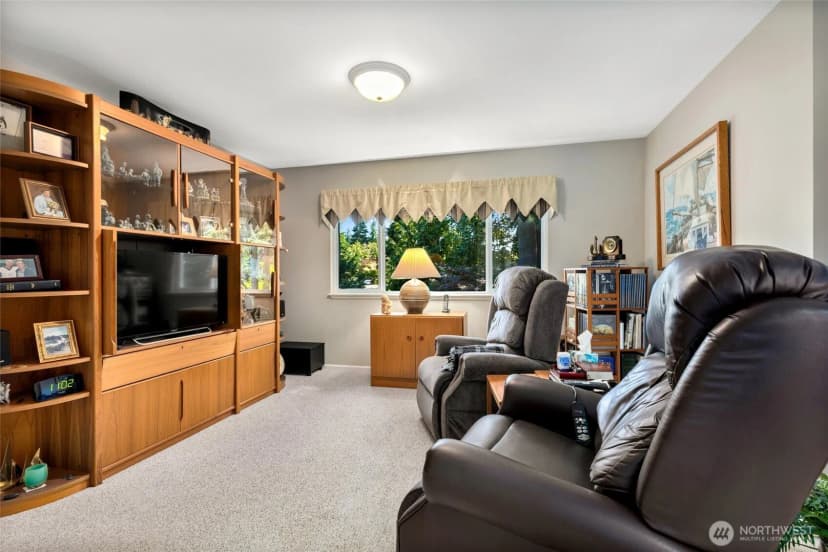 Property photo for 16023 24th Drive Se, Mill Creek photo 29