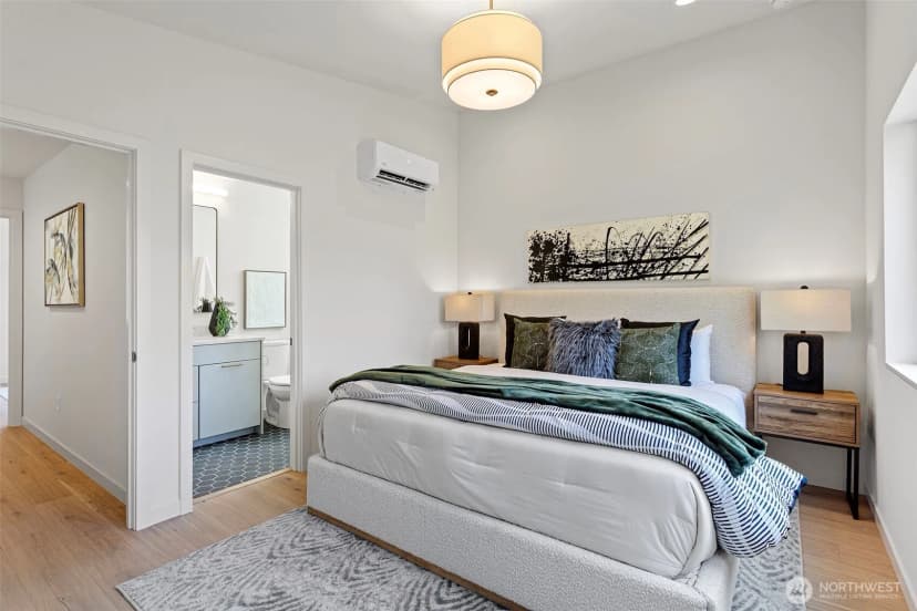 Property photo for 8037 Wallingford Avenue N #c, Seattle photo 19