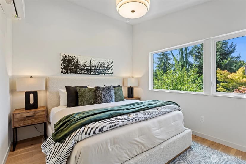 Property photo for 8037 Wallingford Avenue N #c, Seattle photo 18