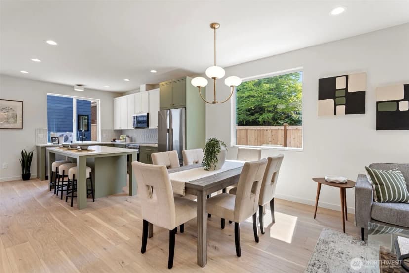 Property photo for 8037 Wallingford Avenue N #c, Seattle photo 10