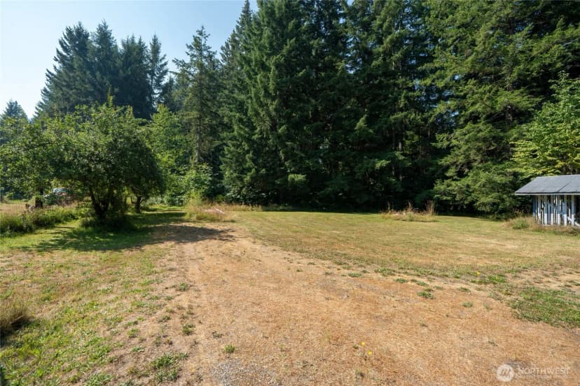 Property photo for 22520 State Route 706 E, Ashford photo 10