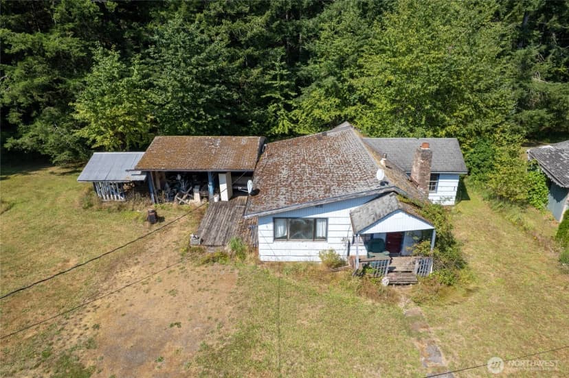 Property photo for 22520 State Route 706 E, Ashford photo 12