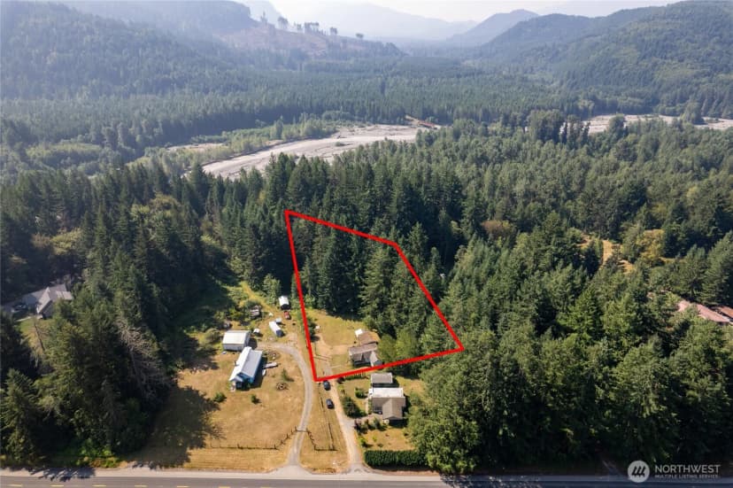Property photo for 22520 State Route 706 E, Ashford