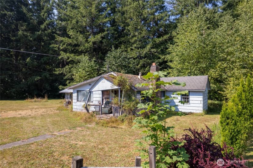 Property photo for 22520 State Route 706 E, Ashford photo 5